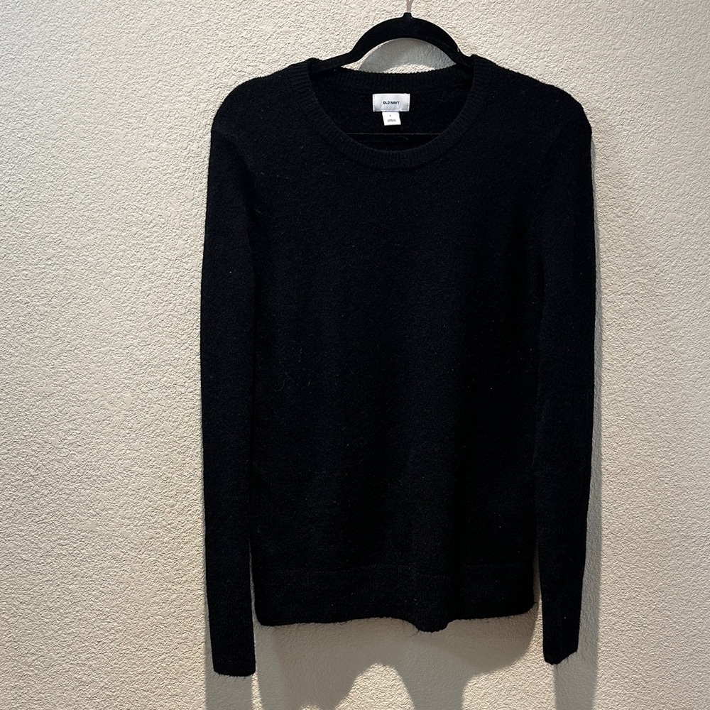 Old Navy Black Crewneck Sweater